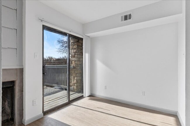 Building Photo - 5220 Tahoe Trail