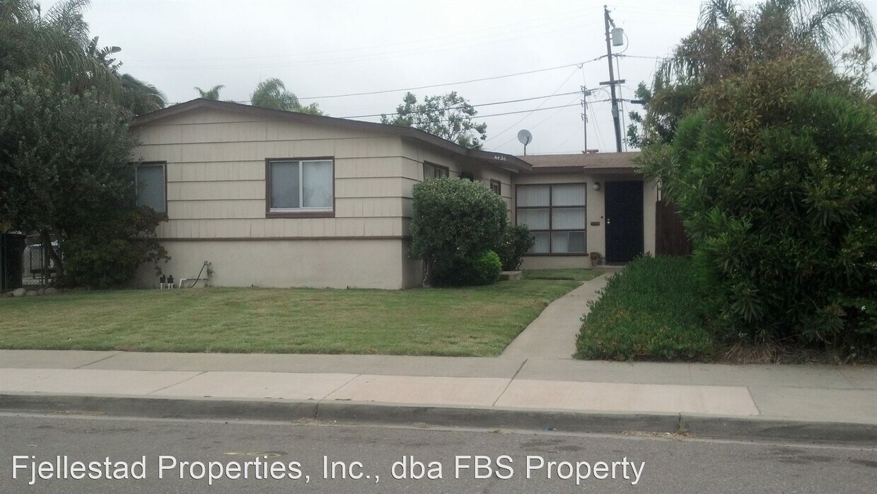 Primary Photo - 4436-4438 Manitou Way