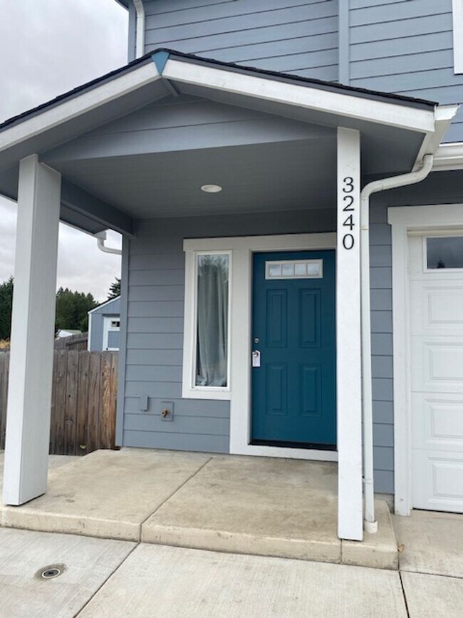 Foto del edificio - Conveniently Located Charming Home with RV Parking!