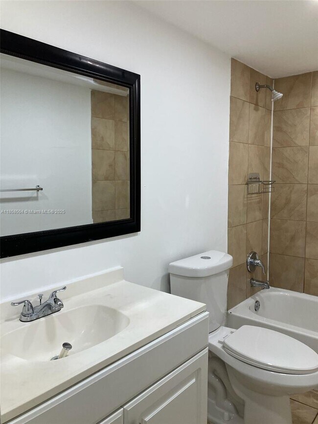 Foto del edificio - 2800 NW 56th Ave