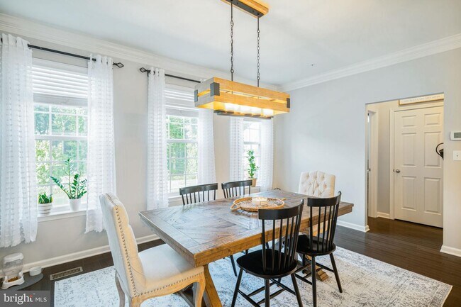 Foto del edificio - 25117 Hickory Ln