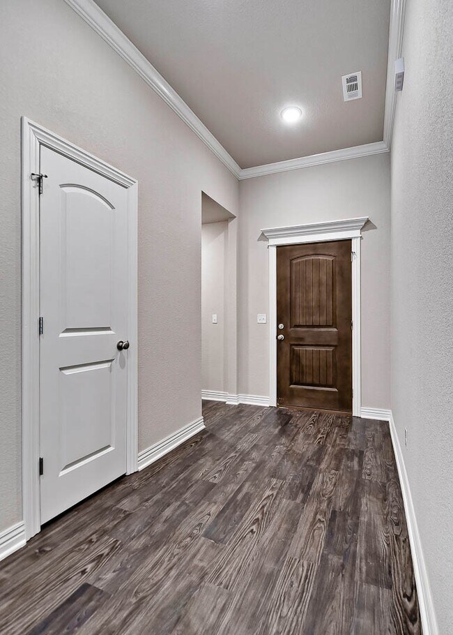Building Photo - Lovely 3-bedroom home in Bentonville