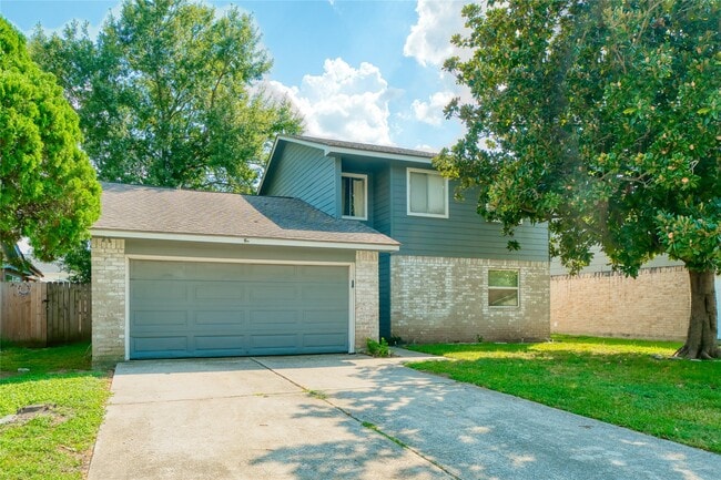 Building Photo - 10127 Fernstone Ln