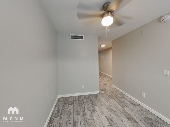 Building Photo - 12707 W Tasha Dr