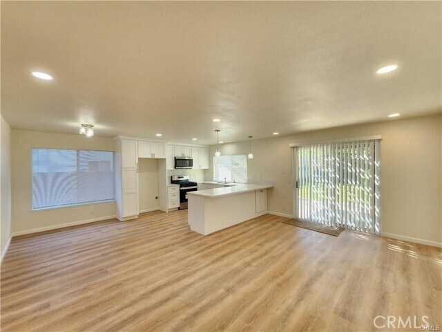 Building Photo - 2013 S Brentwood Dr