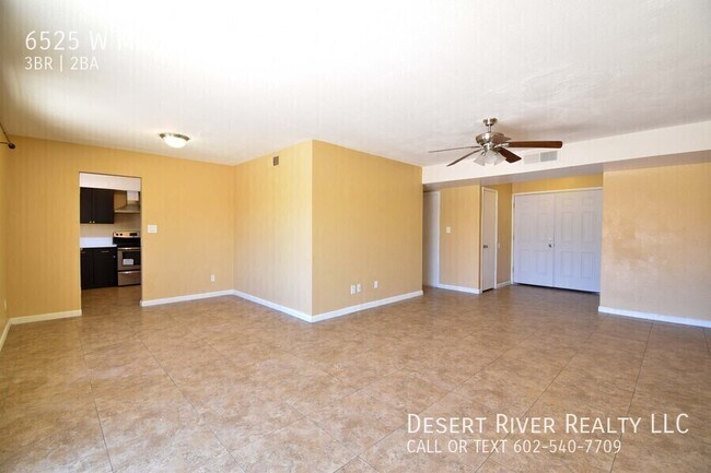 Building Photo - 6525 W Mercer Ln