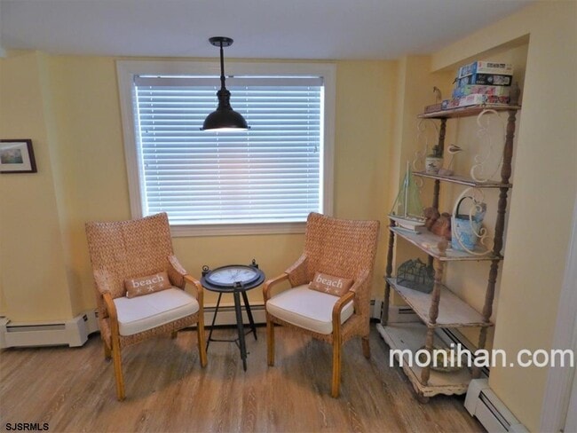 Building Photo - 875 Stenton Pl