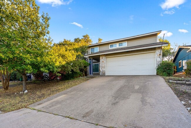 Building Photo - Homey Comfort with Spacious Yard in North Austin