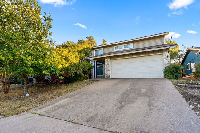 Foto del edificio - Homey Comfort with Spacious Yard in North Austin