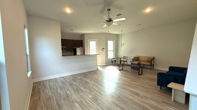 Foto del edificio - 4001 Cusco Ln