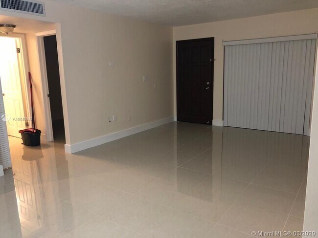 Foto del edificio - 7515 SW 153rd Ct