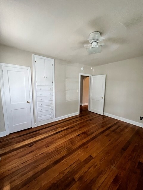Dormitorio 1 Armarios empotrados - 734 Hillcrest St