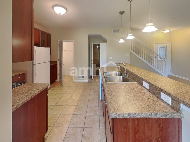 Foto del edificio - 4588 Camden Ln