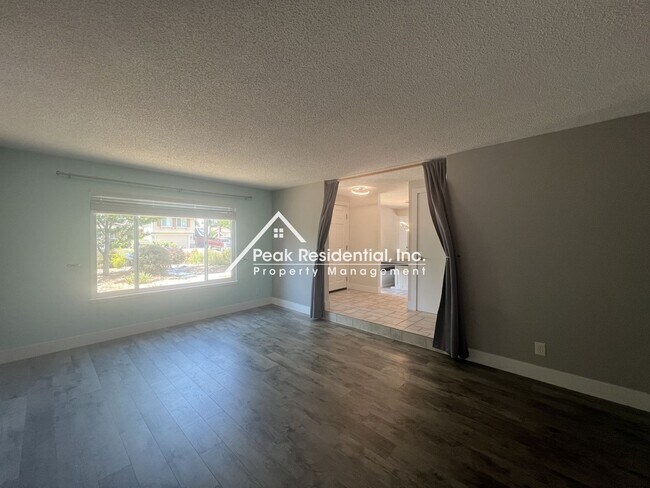 Foto del edificio - Updated 3bd/2ba Citrus Heights Home with R...