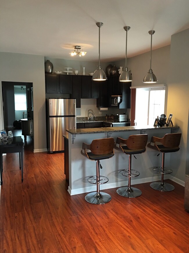 Foto del edificio - 3403 N Springfield Ave