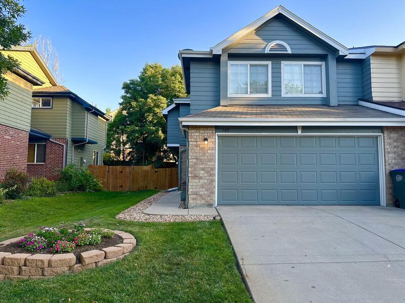 Foto principal - 560 W 114th Pl