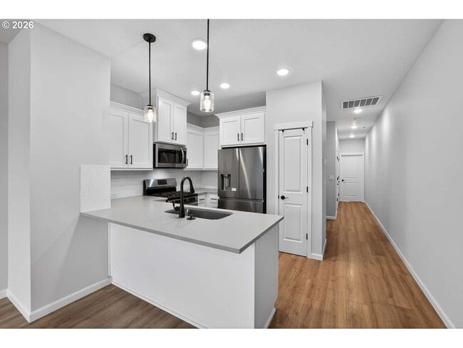 Building Photo - 8176 SE Blanton St