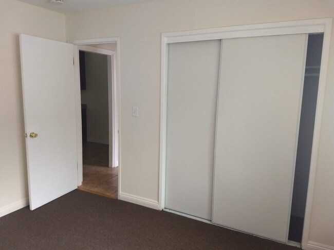 Foto del edificio - 11138 Klingerman St