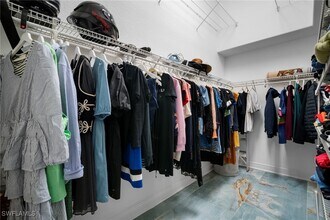 Building Photo - 5024 SW 8th Pl