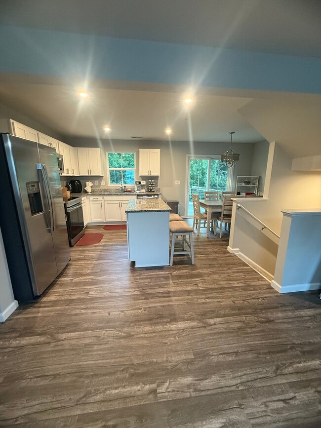 Cocina - 2718 Sydney Overlook Ln