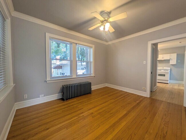 Foto del edificio - 9436 Lincoln Ave