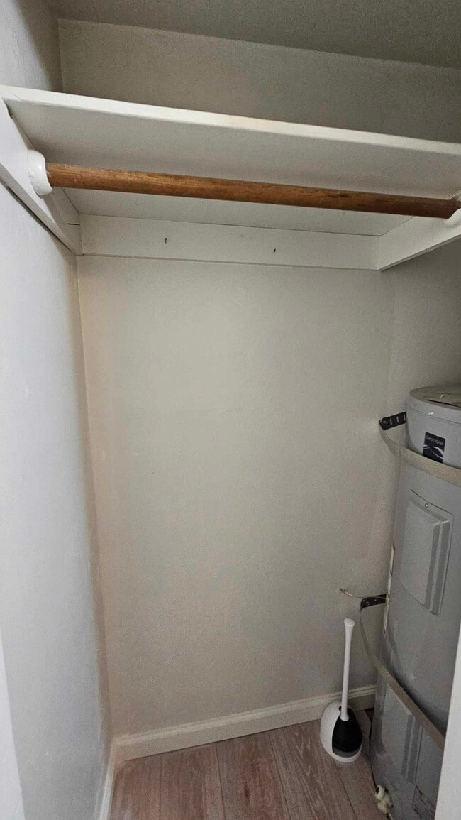 Building Photo - 1047 Wharf St