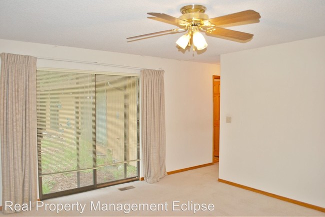 Foto del edificio - 17919 Sunset Rd