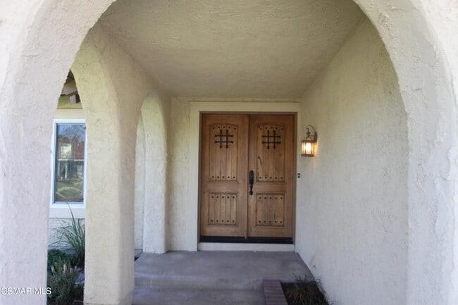 Building Photo - 4745 Avedon Rd