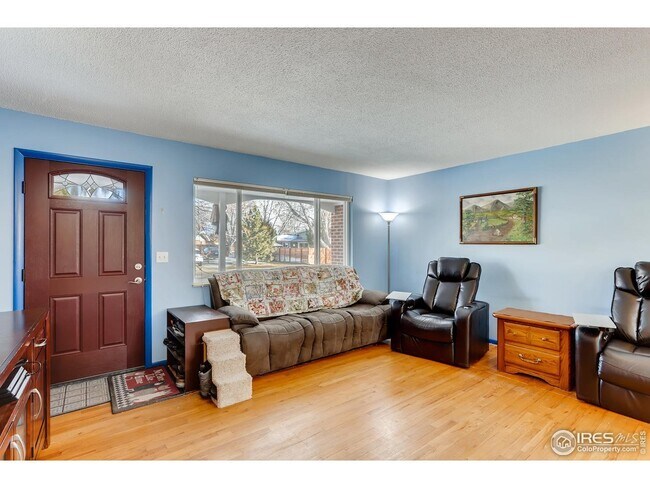 Building Photo - 1023 Yeager Dr