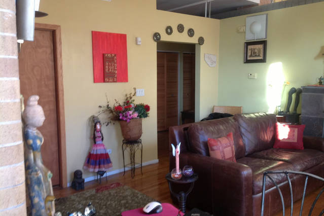 Leaving Room - 420 S Clinton St