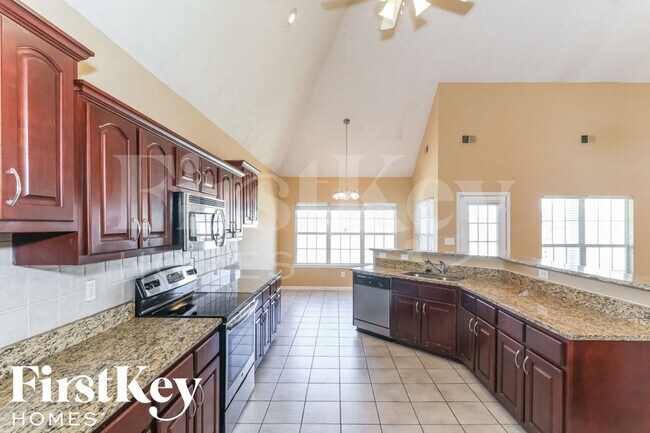 Building Photo - 9920 Calderdale Dr