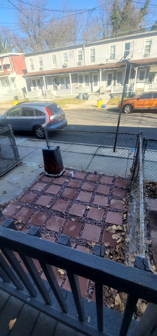 Building Photo - 53 Race St