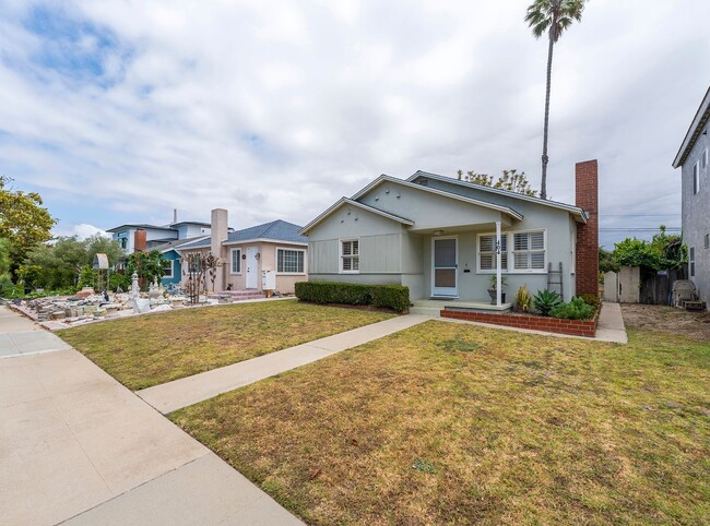 Building Photo - Charming Redondo Beach Home Rental!