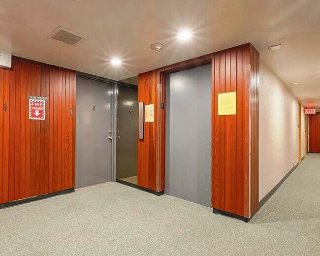 Foto del edificio - 7520 Hornwood Dr
