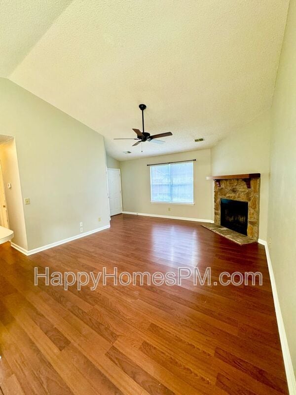 Building Photo - 8693 Blackshear Ct