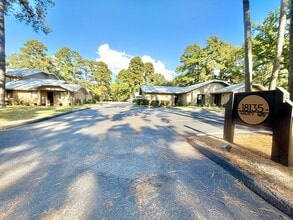 Building Photo - 18135 Serenity Way