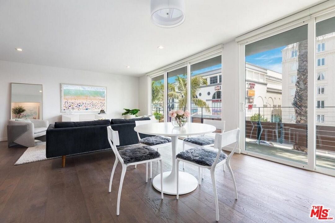 Foto principal - 1425 N Crescent Heights Blvd