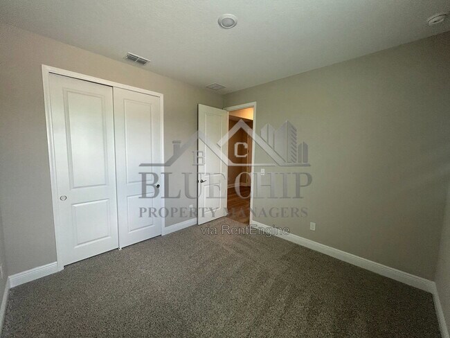 Photo - 1008 British Circle House