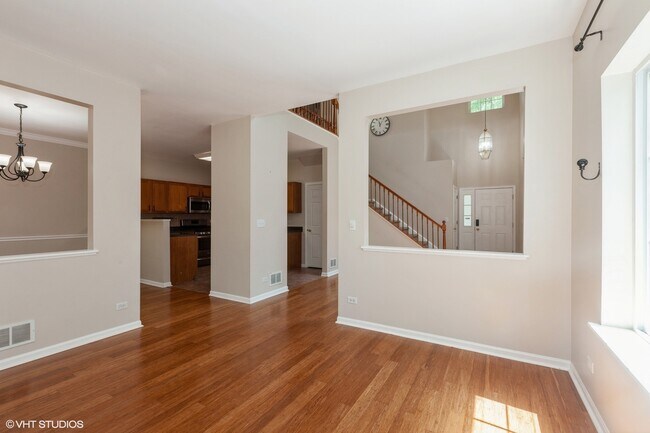 Building Photo - 2215 Stoughton Dr