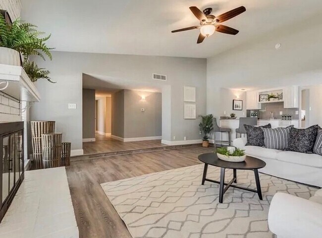 Foto del edificio - 6529 Chalk Ct