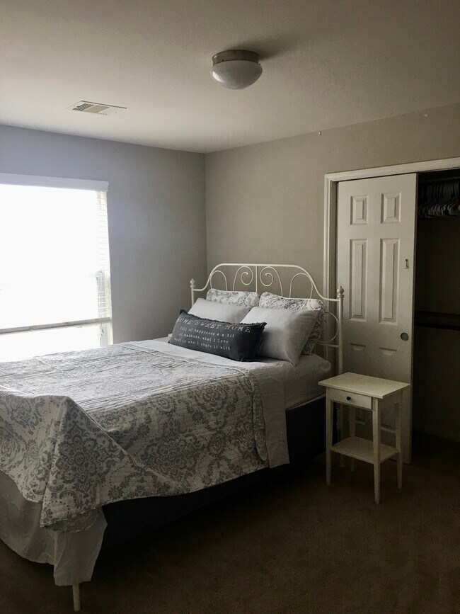 Building Photo - 3923 Medici Ct