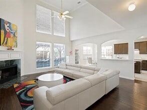 Building Photo - 7531 Maribeth Dr