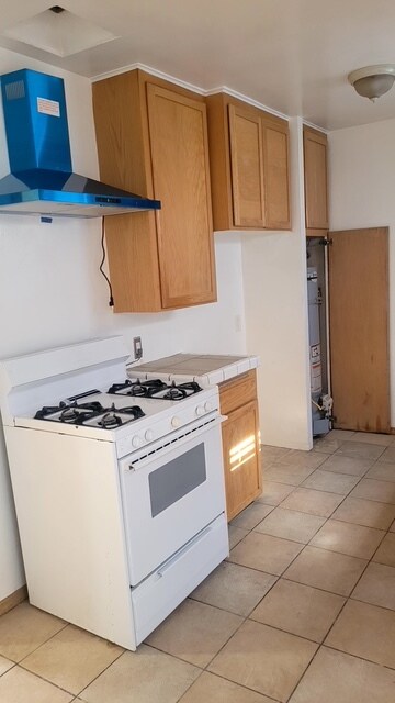 Kitchen - 3656 W 113th St