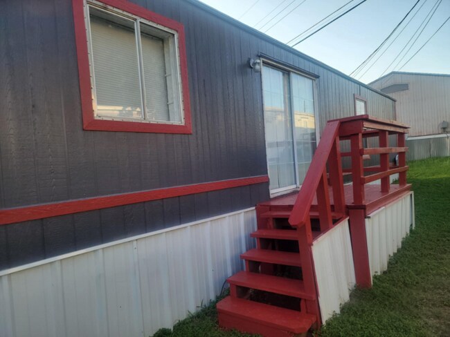 Foto del edificio - 305 S Amy Ln