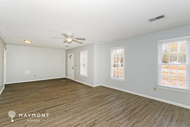 Building Photo - Classic 3-bedroom Home in Irmo, SC