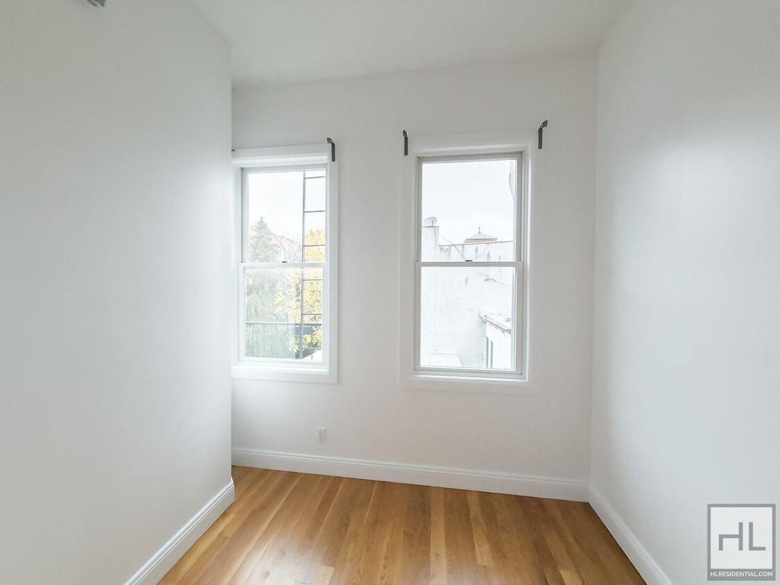 Primary Photo - WYCKOFF AVENUE / Bushwick 3-Bed 1-Bath / N...