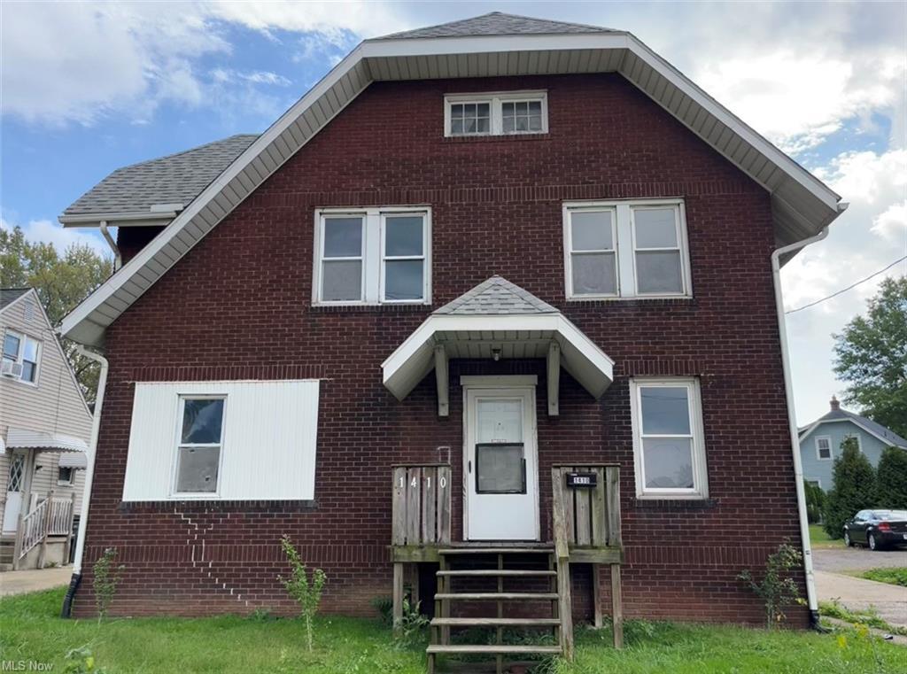 Primary Photo - 1410 Elm Rd NE