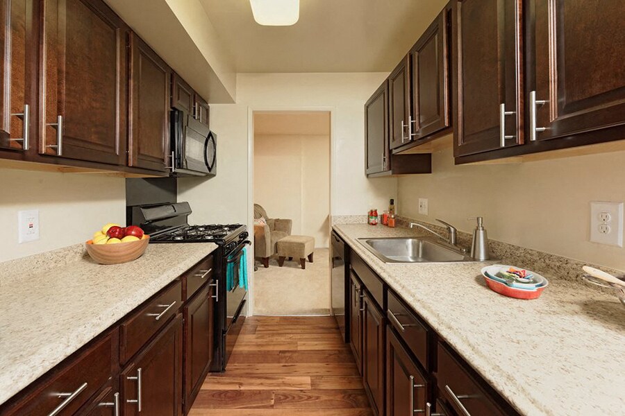 Courthouse Square Apartments 1112 Ivywood Ln Towson, MD Apartments