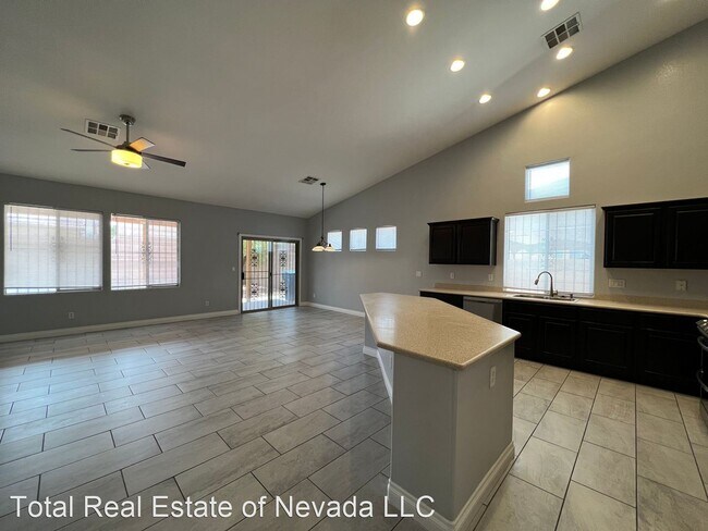 Building Photo - 3 br, 2 bath House - 6325 Heather Creek
