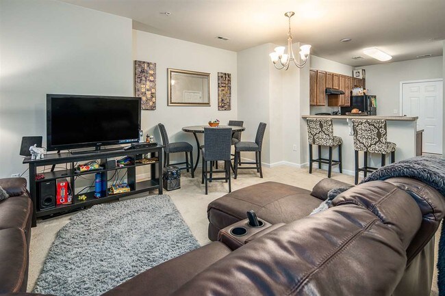 Foto del edificio - 6 Iris Ln